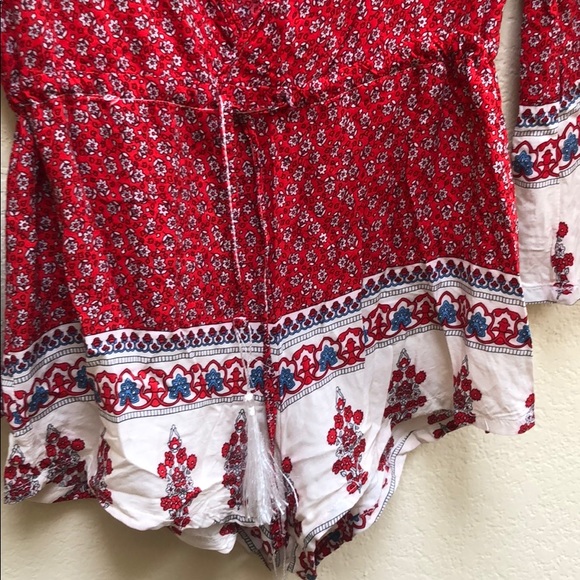 Red plunging neck romper - Picture 3 of 4